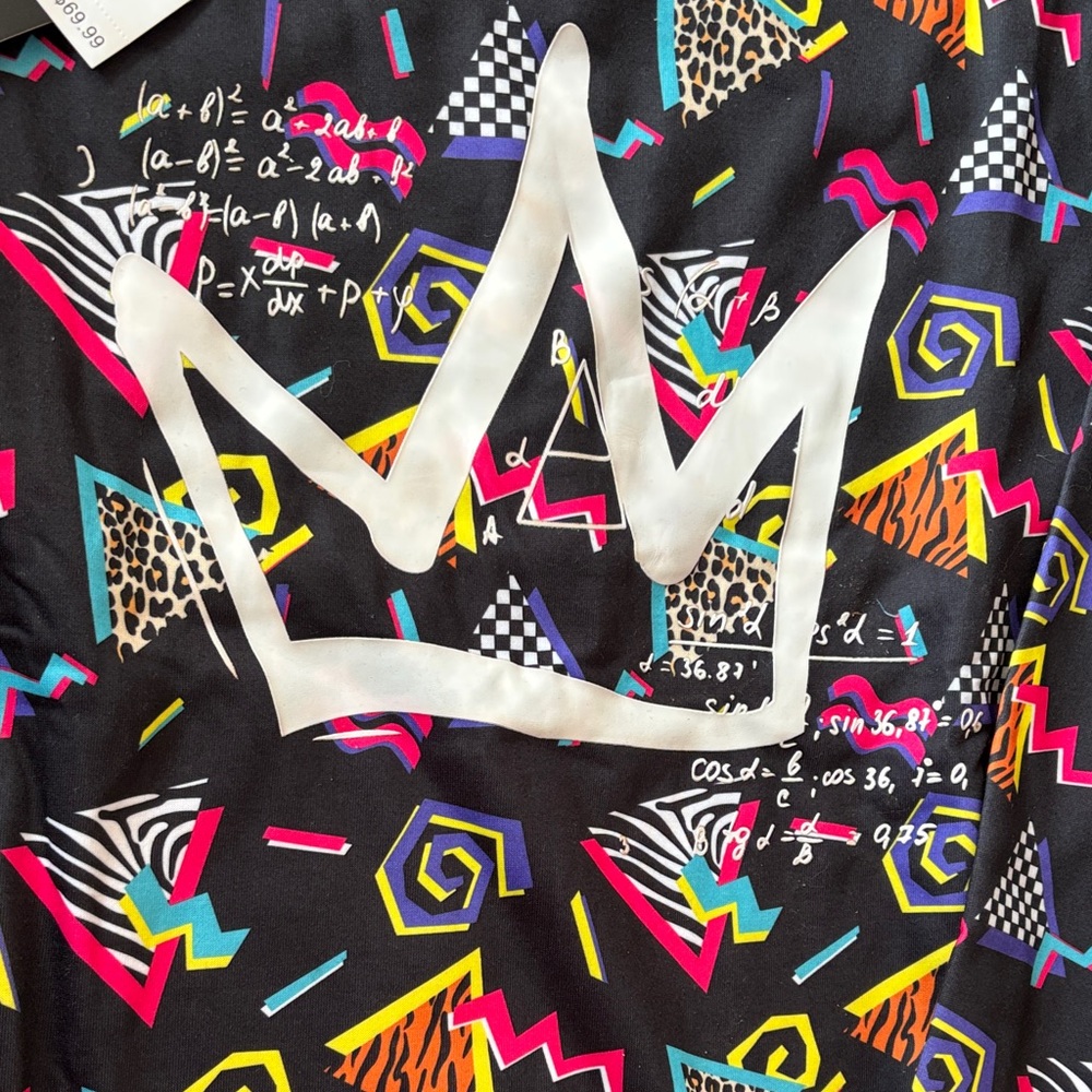 Colorful Geometric Pattern Sweatshirt - Picture 4 of 5